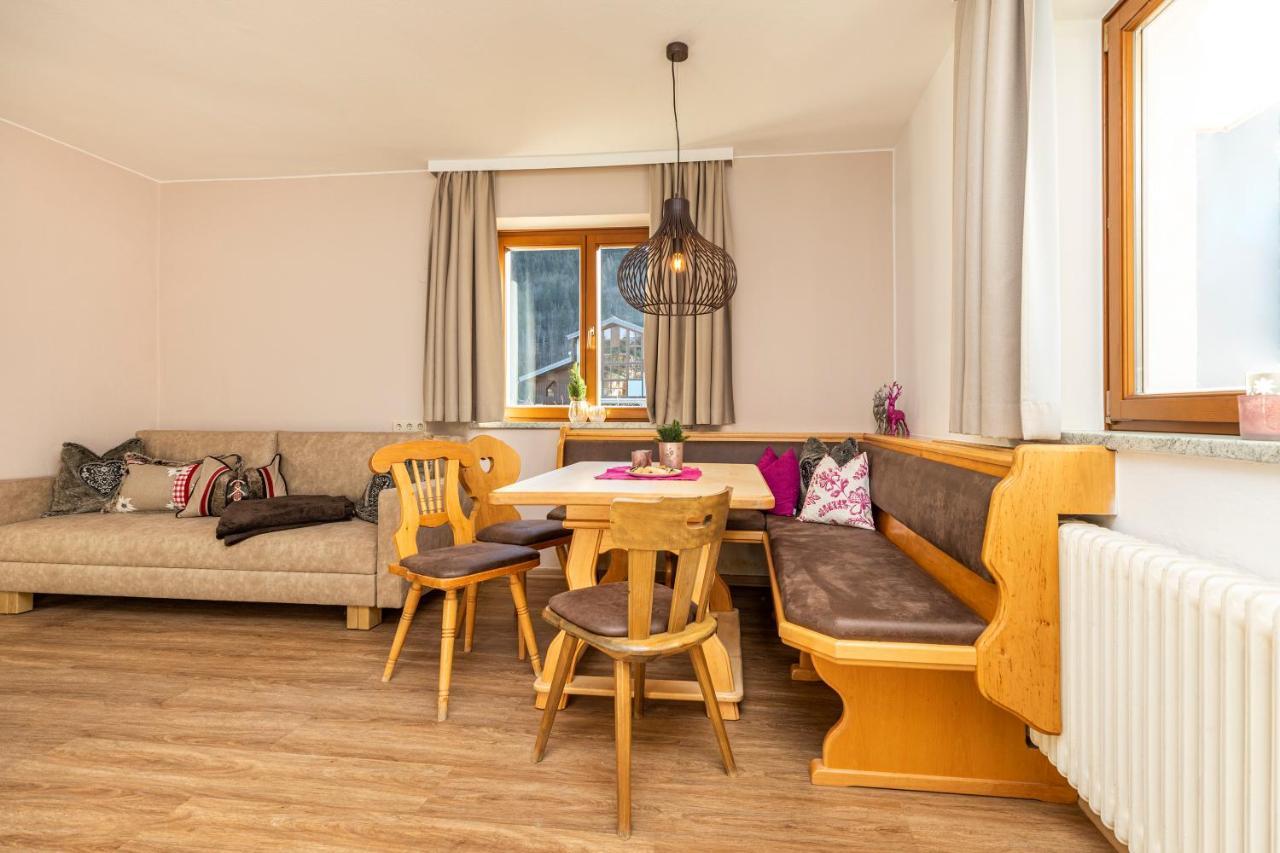 Herzerl-Chalet Appartements Flachau Exteriér fotografie