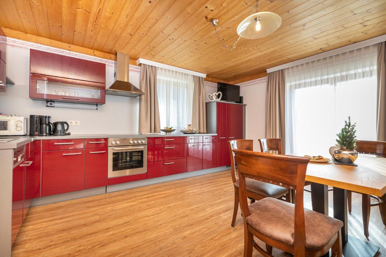 Herzerl-Chalet Appartements Flachau Exteriér fotografie
